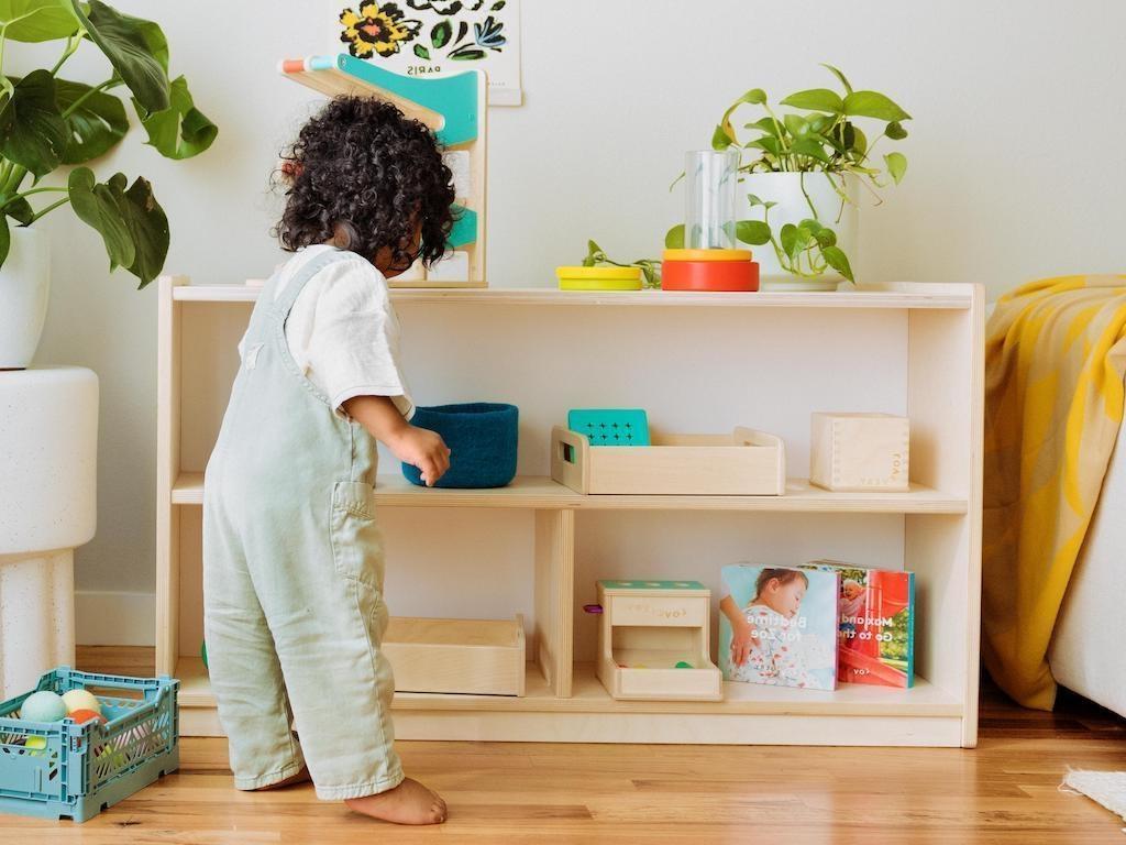 Lovevery Montessori Playshelf